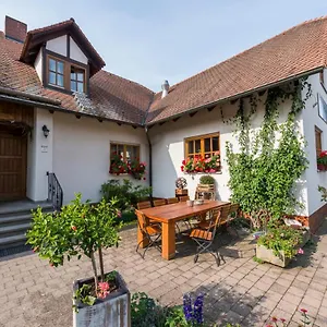 https://hofmanns-apartements-ferienwohnungen.com-bavaria.com